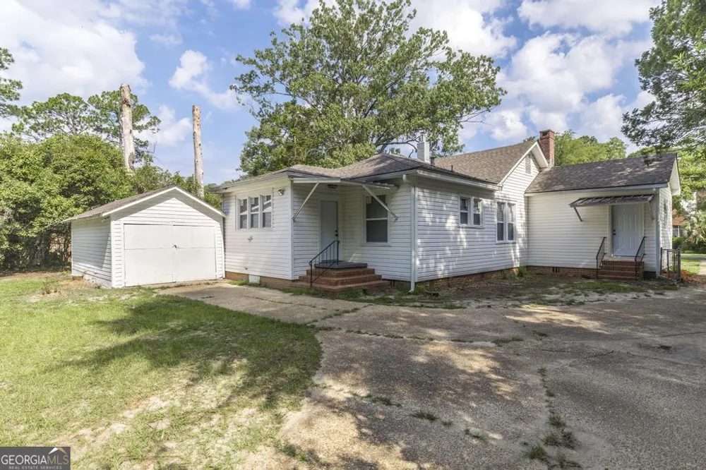 806 Woodrow AVE Dublin, GA 31021