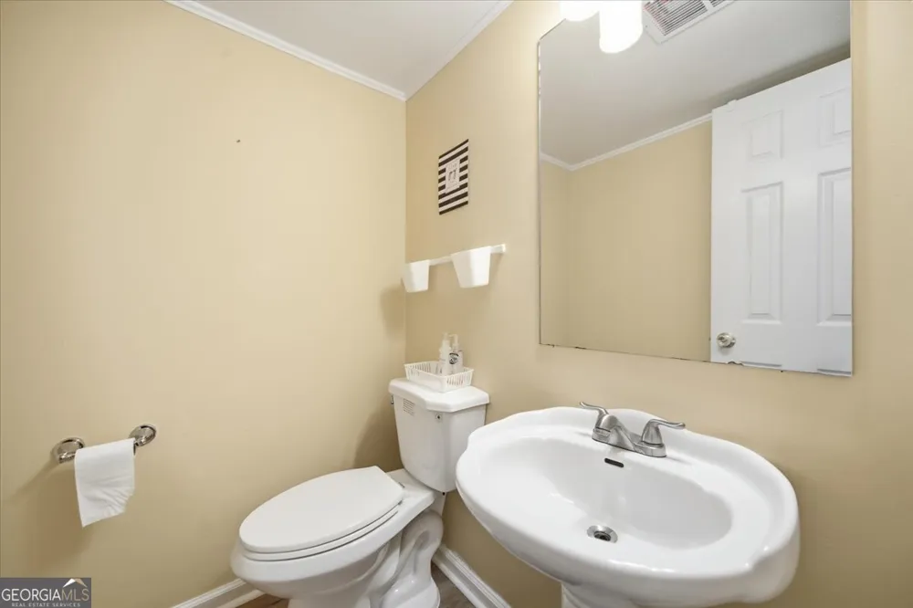 4701 Flat Shoals RD Union City, GA 30291