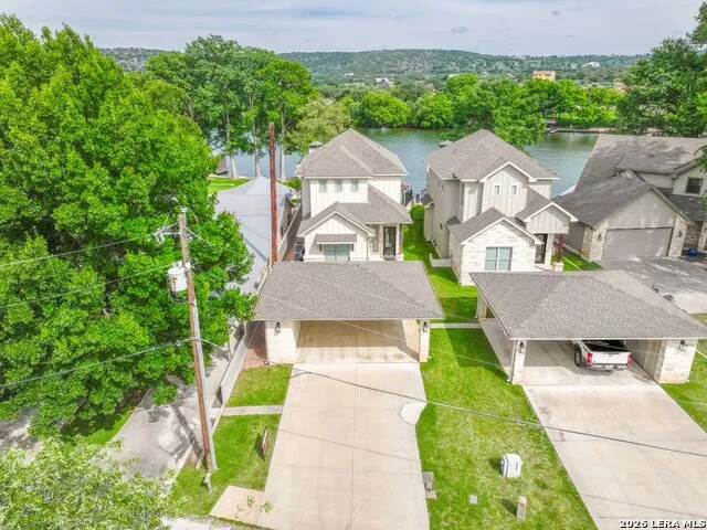 2238 Williams Lakeshore Kingsland, TX 78639