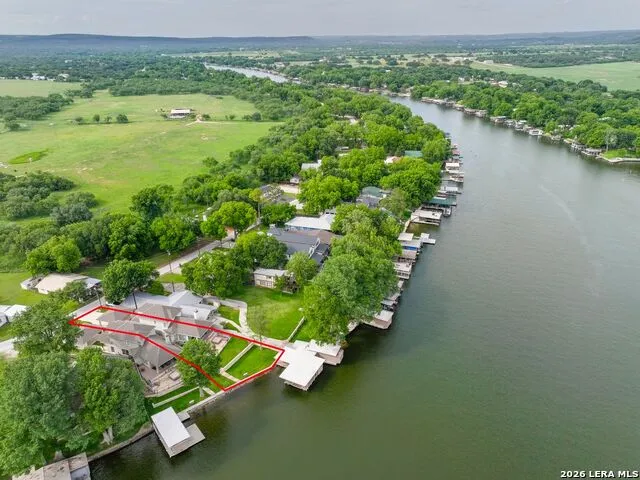 2238 Williams Lakeshore Kingsland, TX 78639