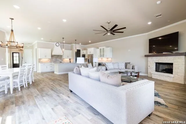2238 Williams Lakeshore Kingsland, TX 78639