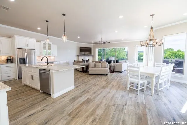 2238 Williams Lakeshore Kingsland, TX 78639