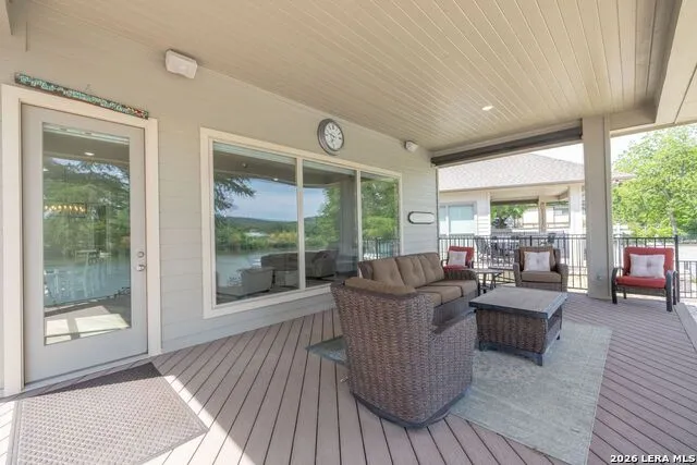 2228 Williams Lakeshore Kingsland, TX 78639