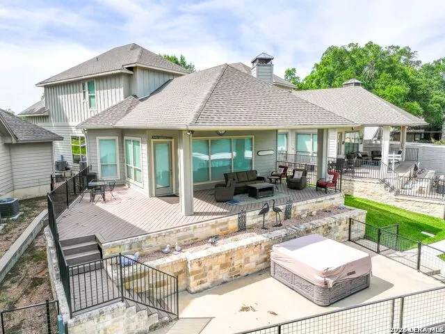 2228 Williams Lakeshore Kingsland, TX 78639