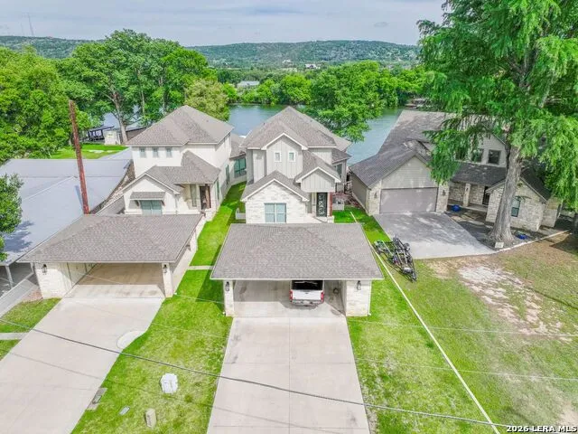 2228 Williams Lakeshore Kingsland, TX 78639