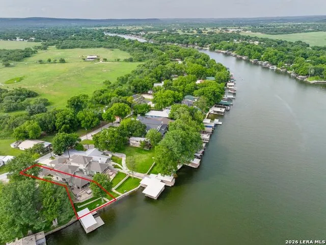 2228 Williams Lakeshore Kingsland, TX 78639