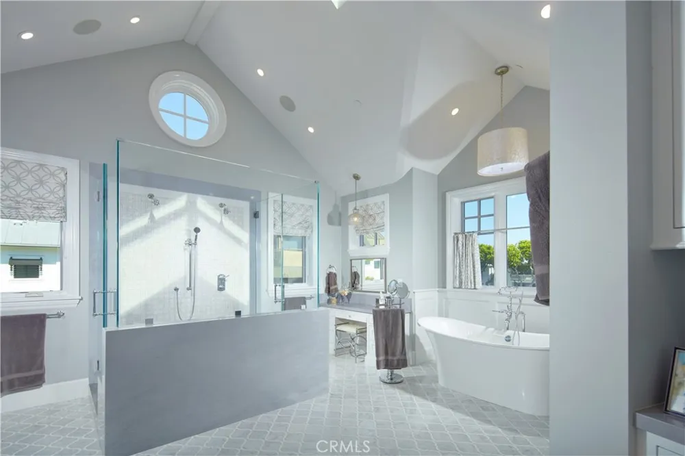 1324 E Balboa Boulevard Newport Beach, CA 92661