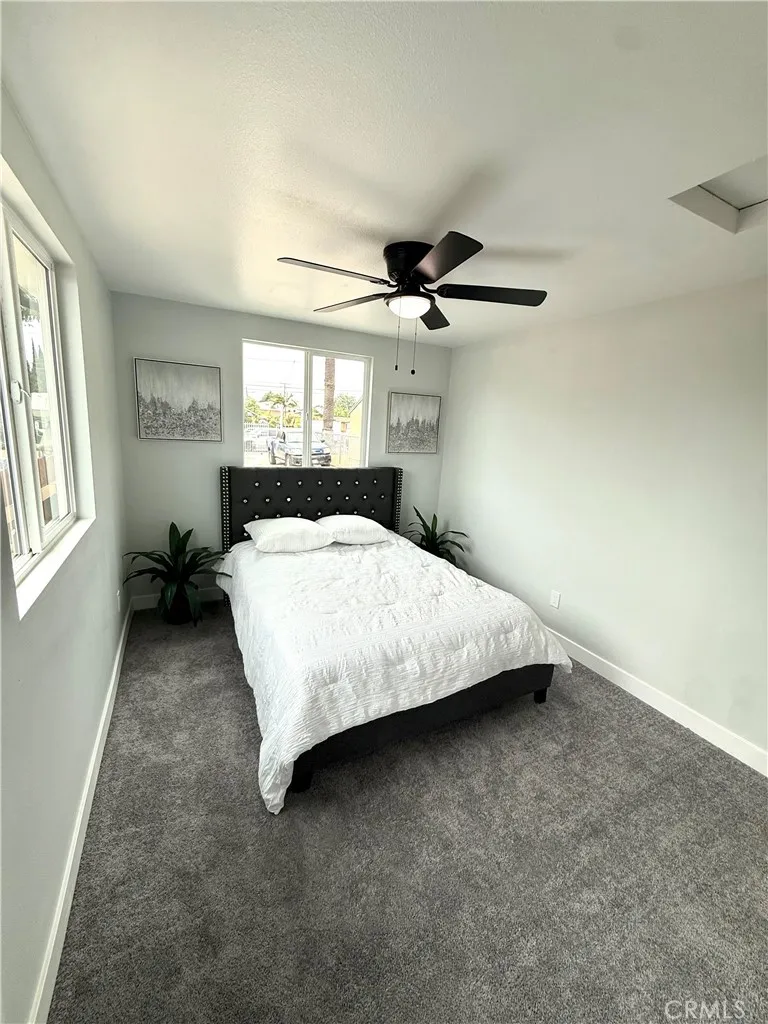 8735 Beach Los Angeles, CA 90002