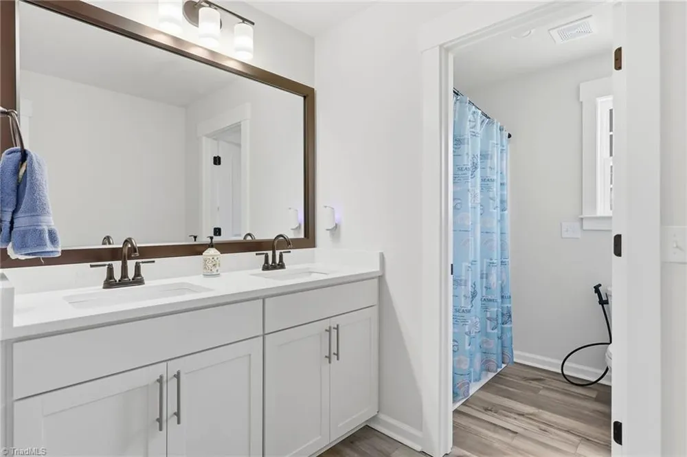 7458 Buckview Court Kernersville, NC 27284