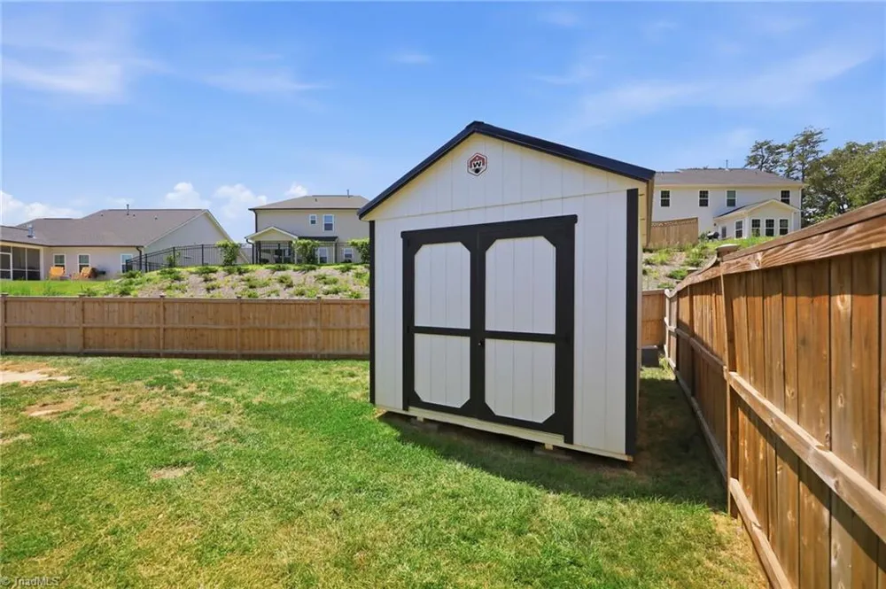 7458 Buckview Court Kernersville, NC 27284