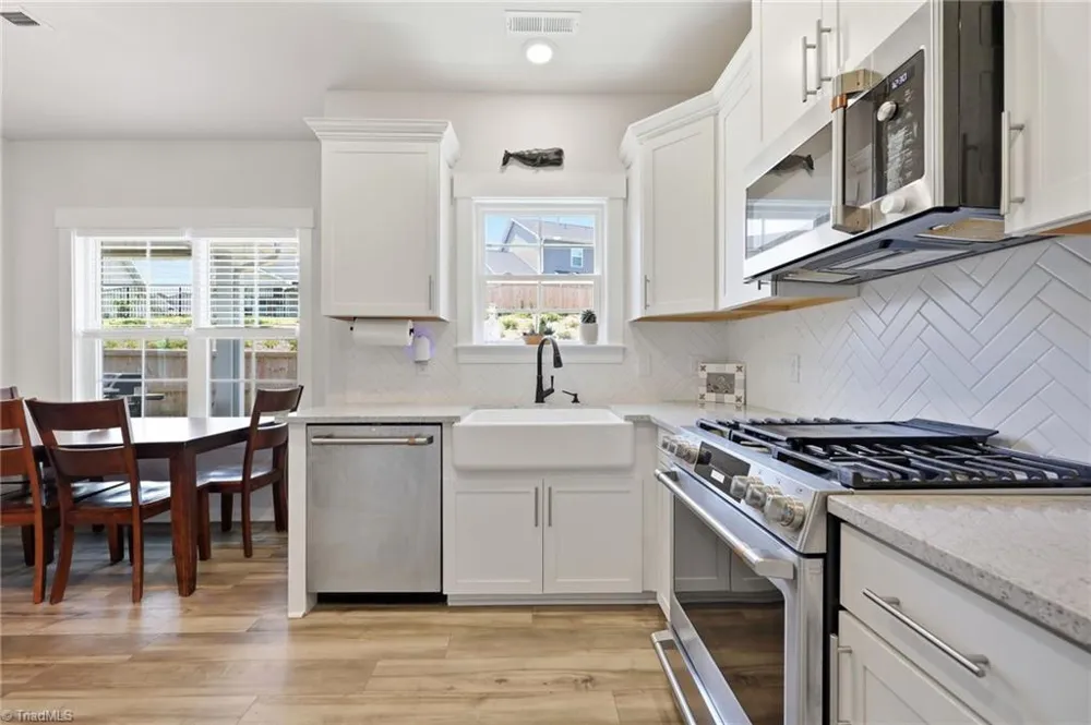 7458 Buckview Court Kernersville, NC 27284