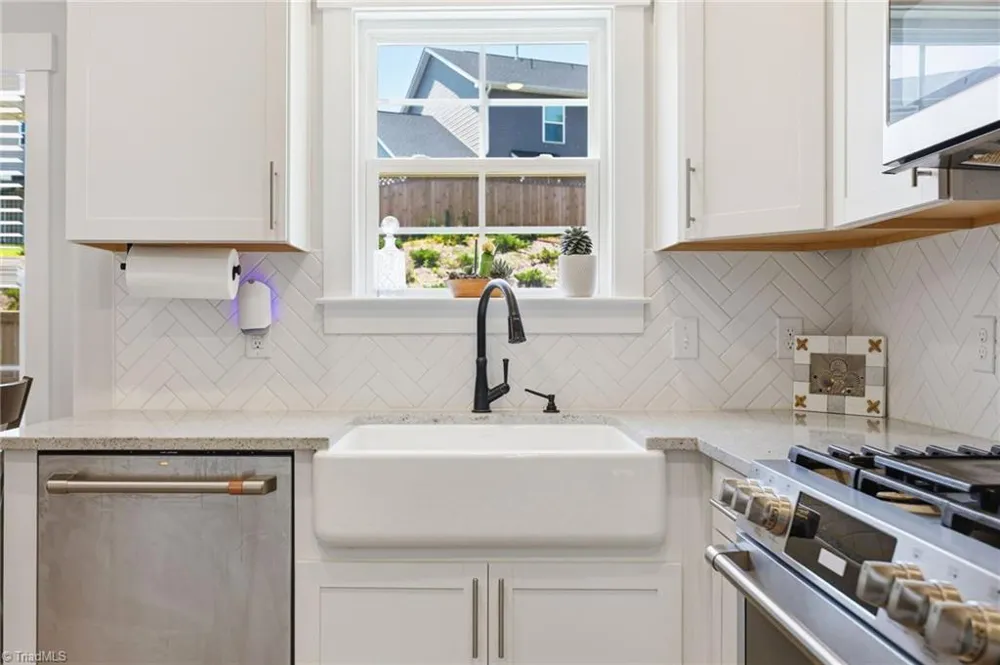 7458 Buckview Court Kernersville, NC 27284