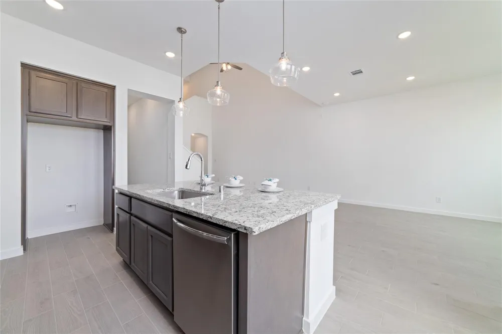 6559 Scarlet Pond Lane Fulshear, TX 77441