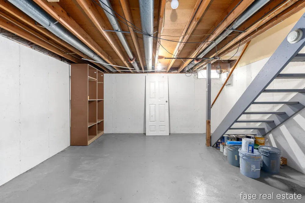 4605 Tabor Road NW Comstock Park, MI 49321