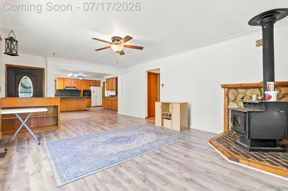 9805 Dolan Road Columbus Township, MI 48063