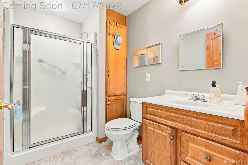 9805 Dolan Road Columbus Township, MI 48063