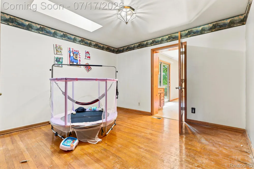 9805 Dolan Road Columbus Township, MI 48063