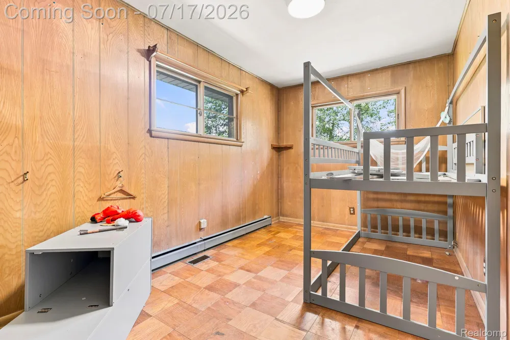 9805 Dolan Road Columbus Township, MI 48063