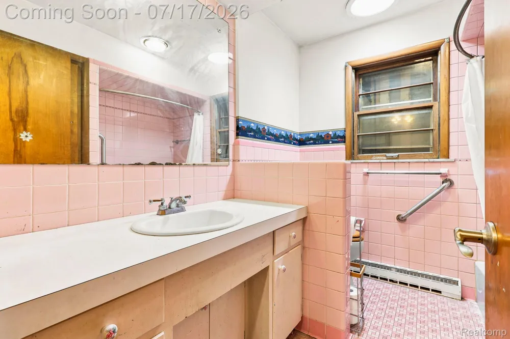 9805 Dolan Road Columbus Township, MI 48063