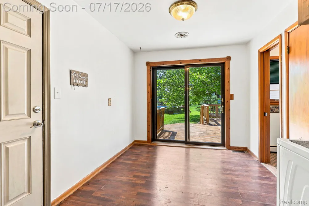 9805 Dolan Road Columbus Township, MI 48063