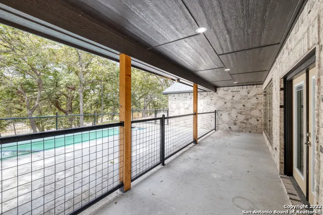 422 Red Wright Rd Leakey, TX 78873