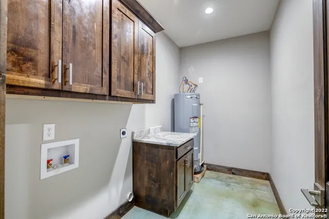 422 Red Wright Rd Leakey, TX 78873