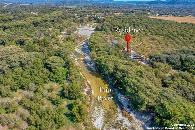 422 Red Wright Rd Leakey, TX 78873