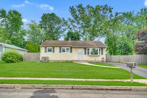 11 Lawrence Avenue
