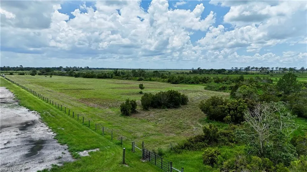 County Line Road E Fort Meade, FL 33841