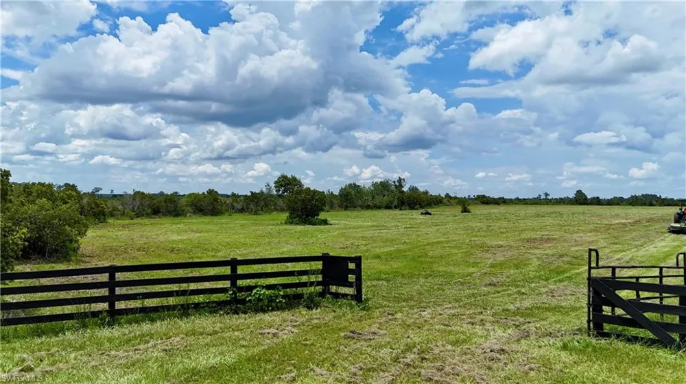 County Line Road E Fort Meade, FL 33841