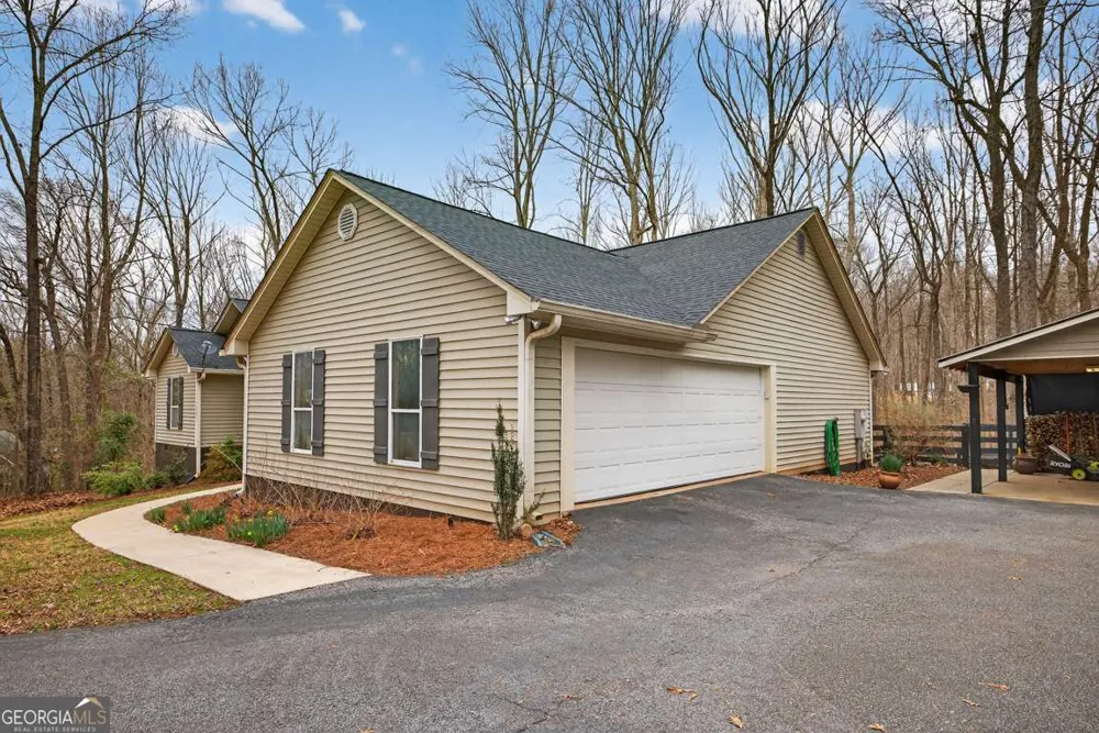 241 Staghorn TRL Nicholson, GA 30565