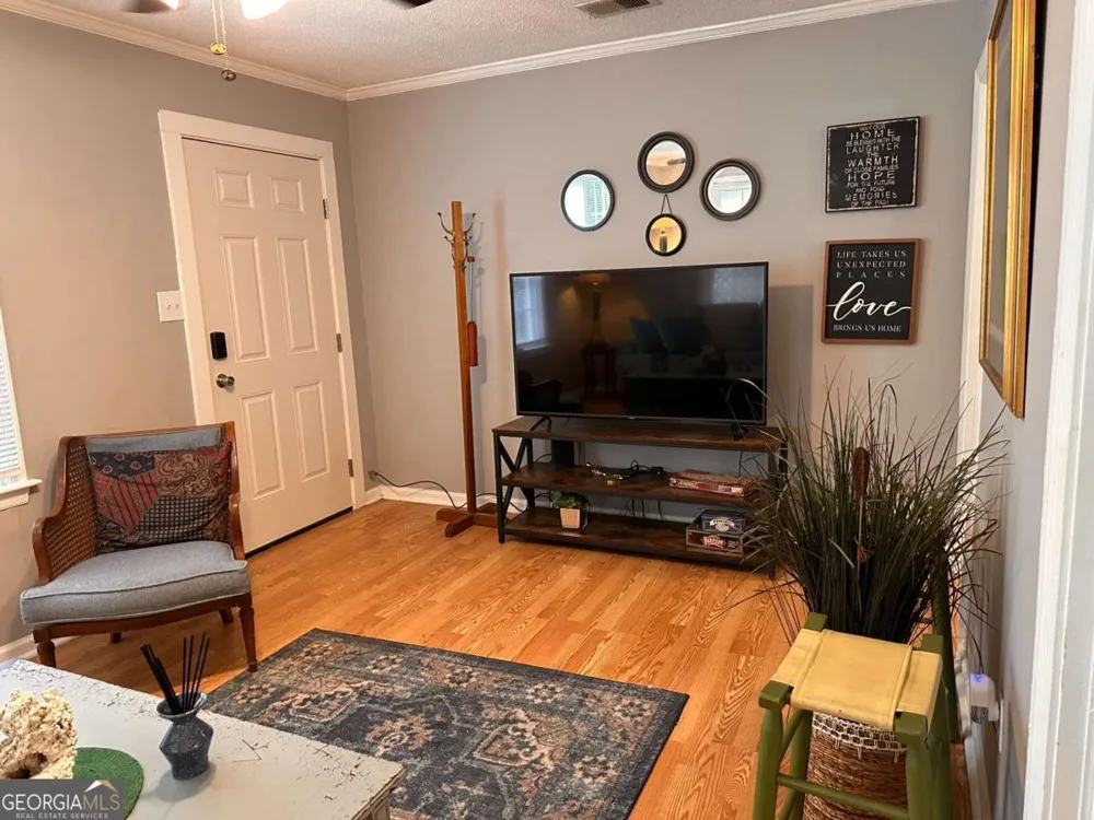 5649 Emory DR Savannah, GA 31406