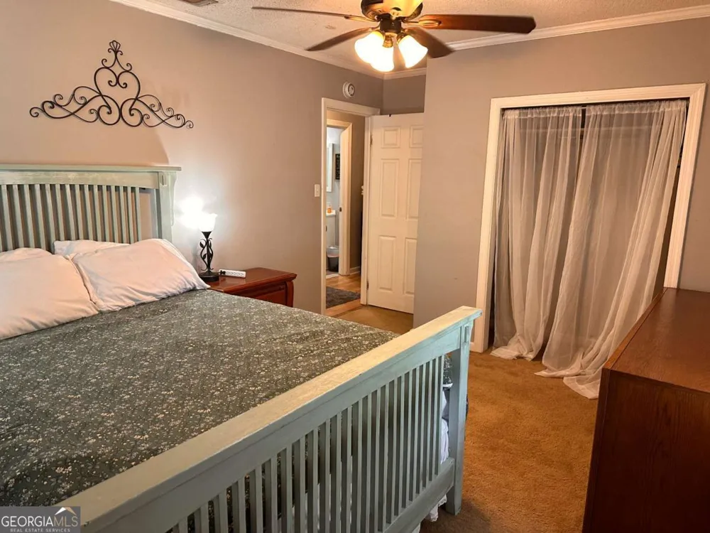5649 Emory DR Savannah, GA 31406