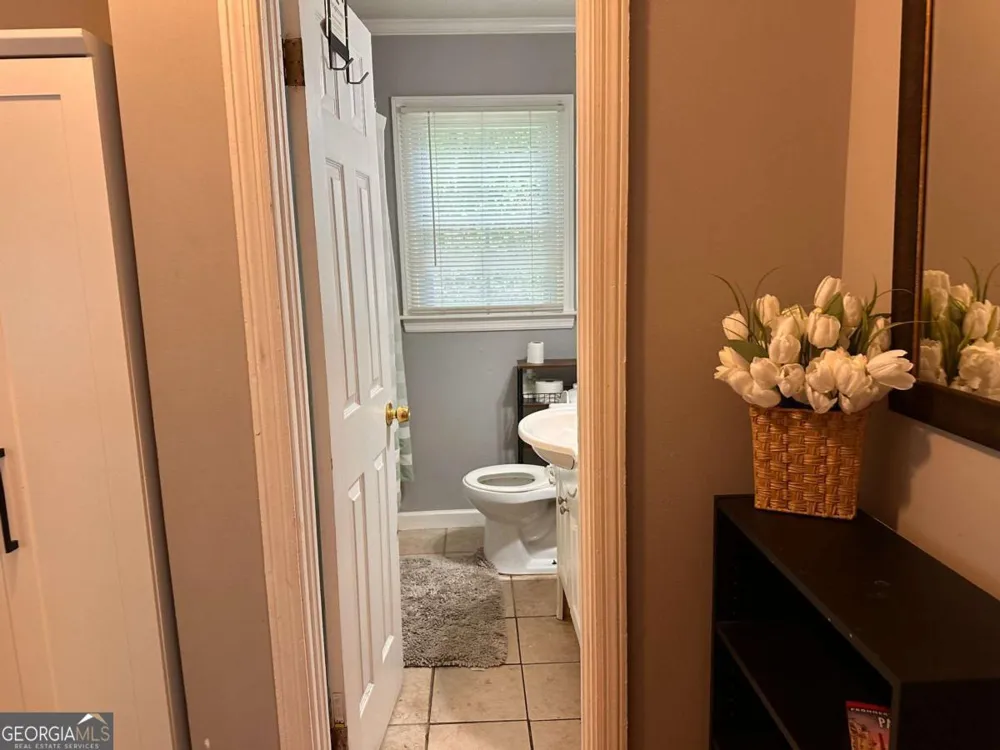 5649 Emory DR Savannah, GA 31406