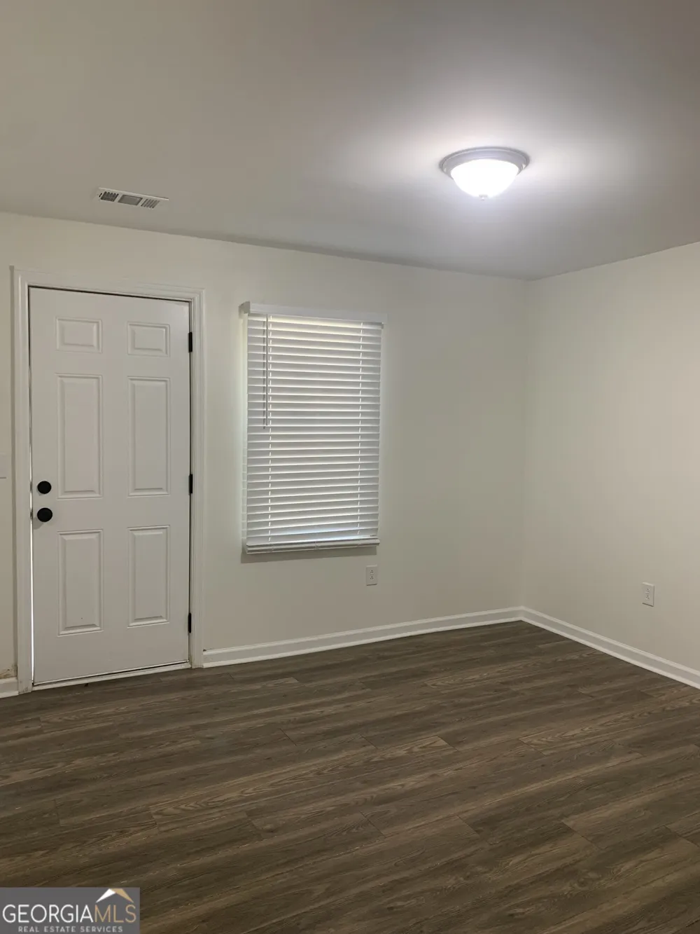 675 N Main ST Baxley, GA 31513