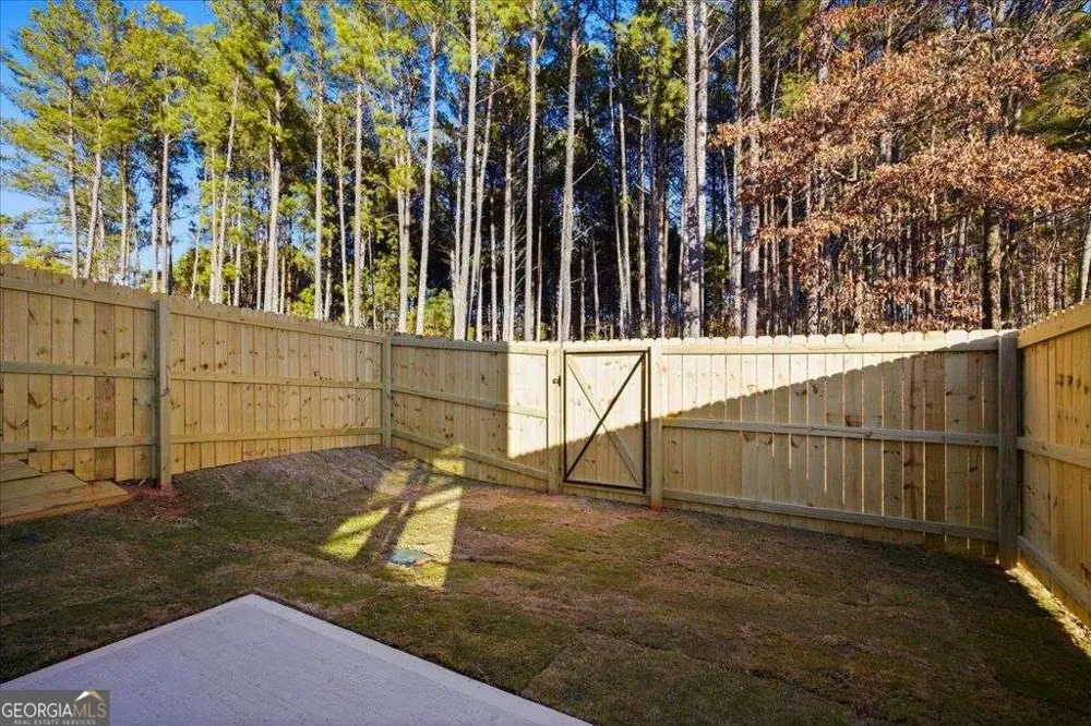 2561 RIVERSIDE RD Conyers, GA 30013