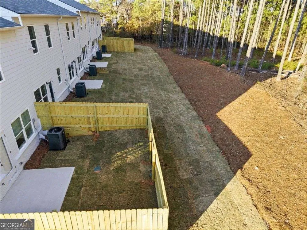 2561 RIVERSIDE RD Conyers, GA 30013