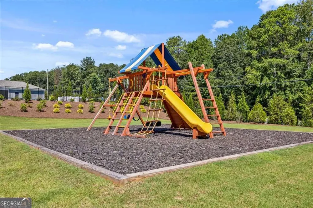 2561 RIVERSIDE RD Conyers, GA 30013