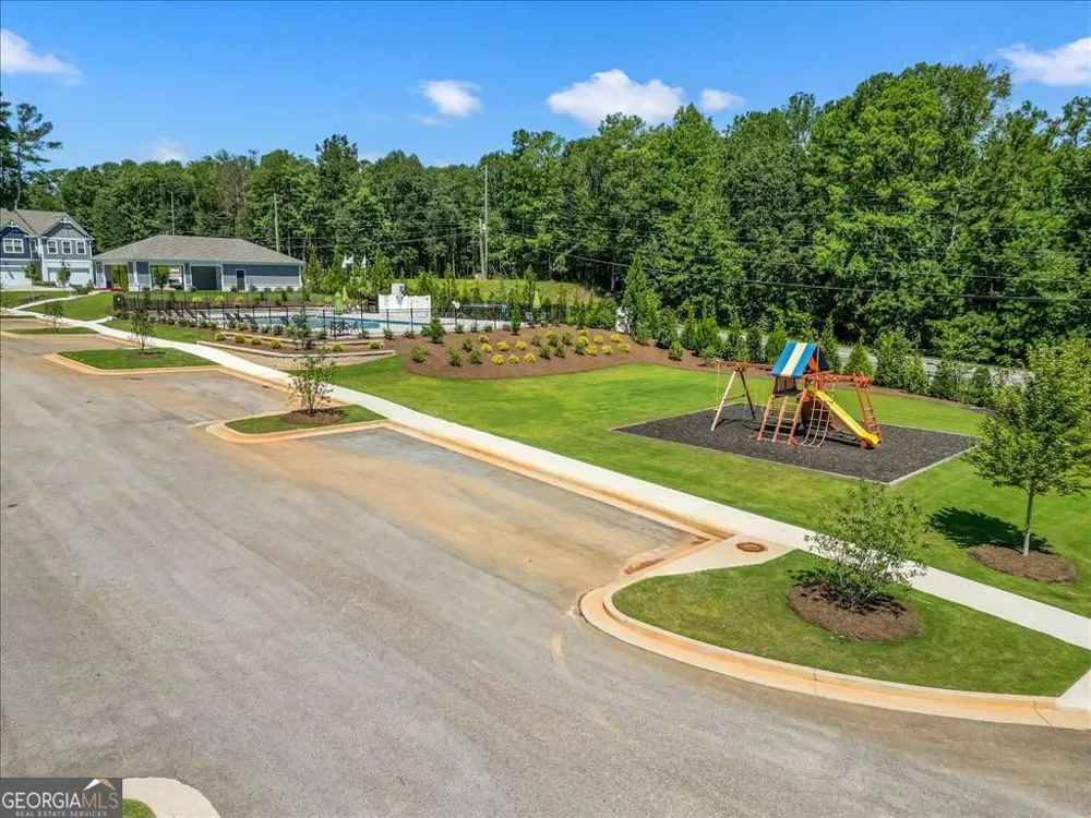 2561 RIVERSIDE RD Conyers, GA 30013