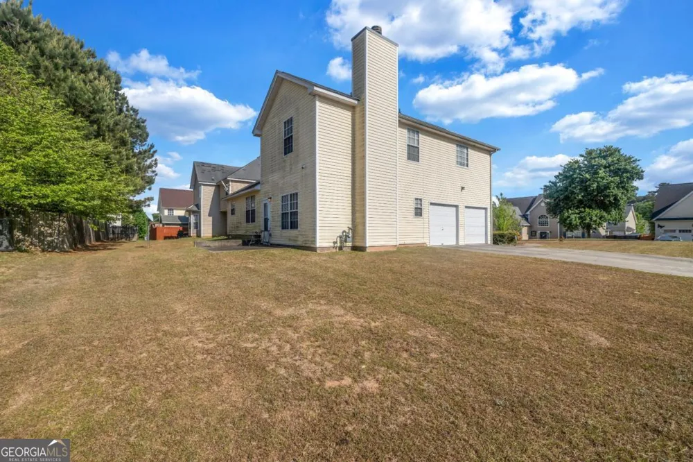 1289 Labrador LN Riverdale, GA 30296