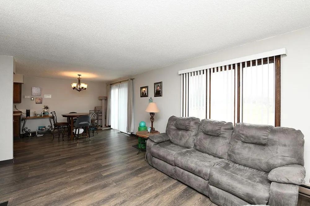 241 6th Avenue S Casselton, ND 58012
