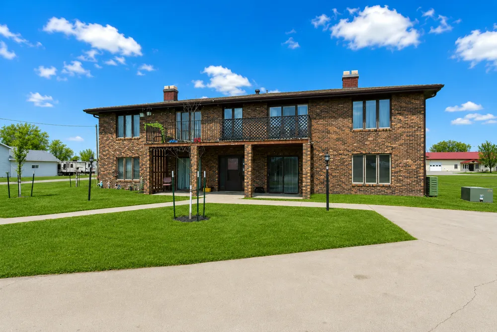 241 6th Avenue S Casselton, ND 58012