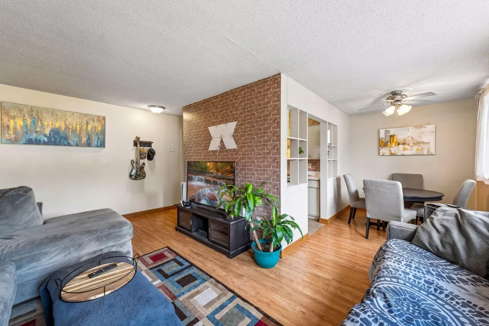 2381 Unity Avenue Golden Valley, MN 55422