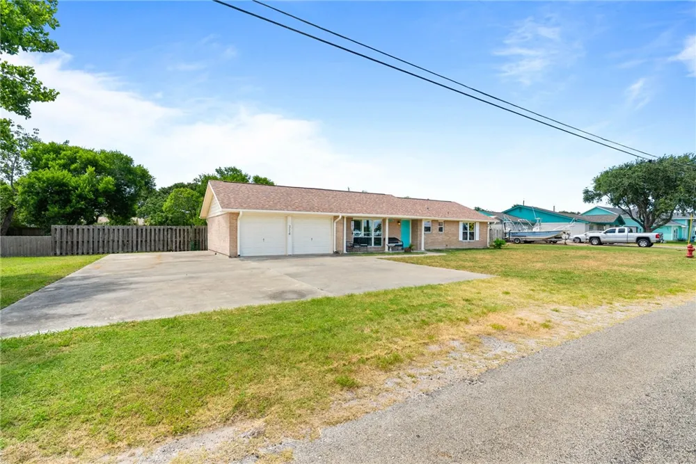 314 Inglewood Ingleside, TX 78362