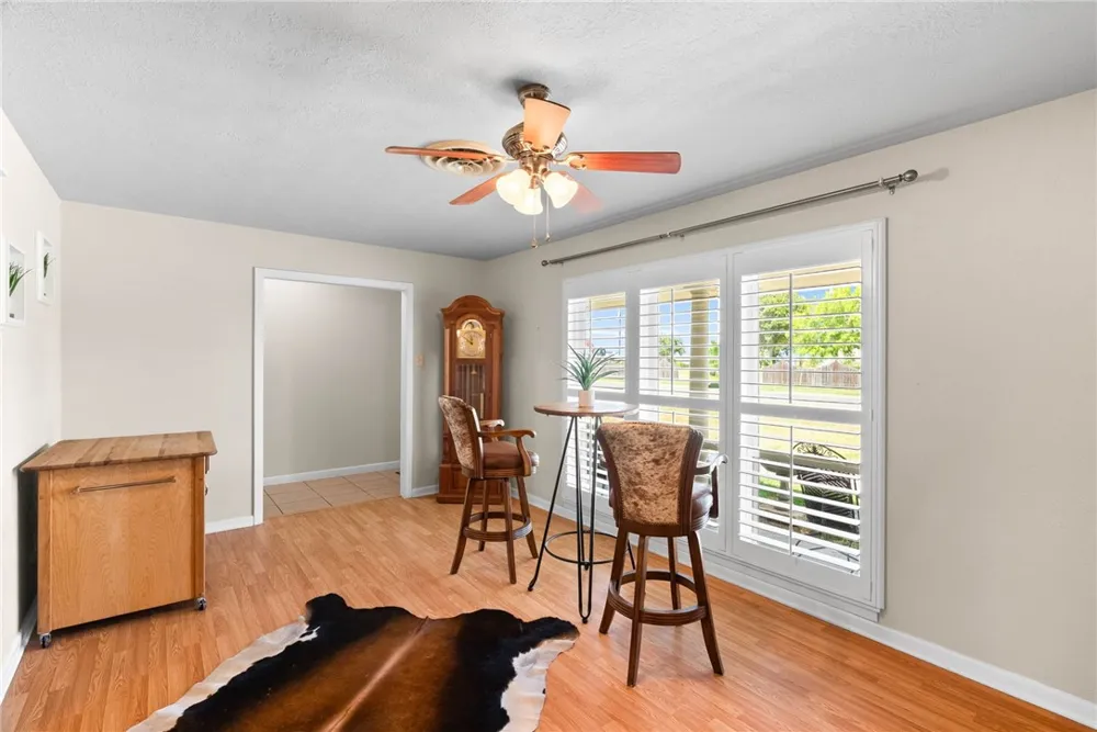 314 Inglewood Ingleside, TX 78362