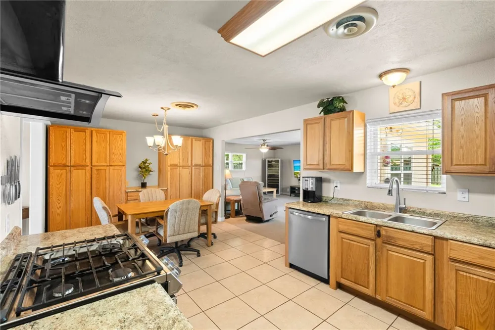 314 Inglewood Ingleside, TX 78362