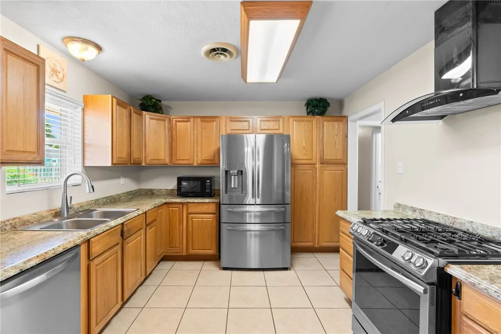 314 Inglewood Ingleside, TX 78362