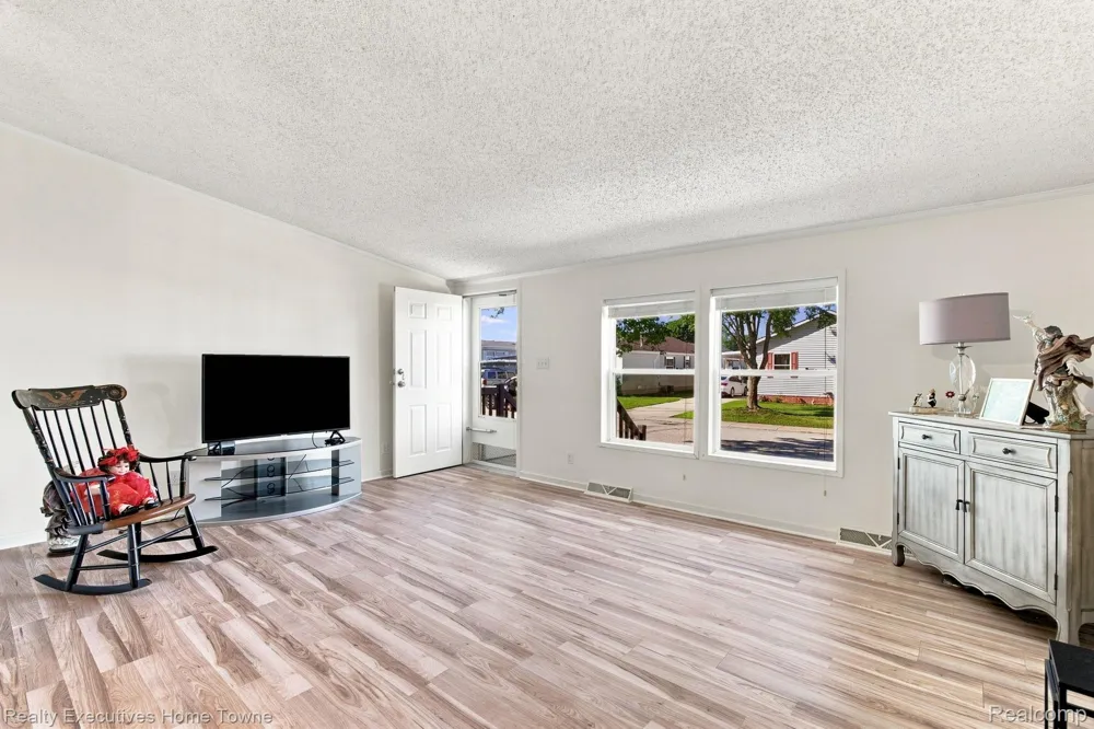 508 Bush Lake Lane Kimball Township, MI 48074