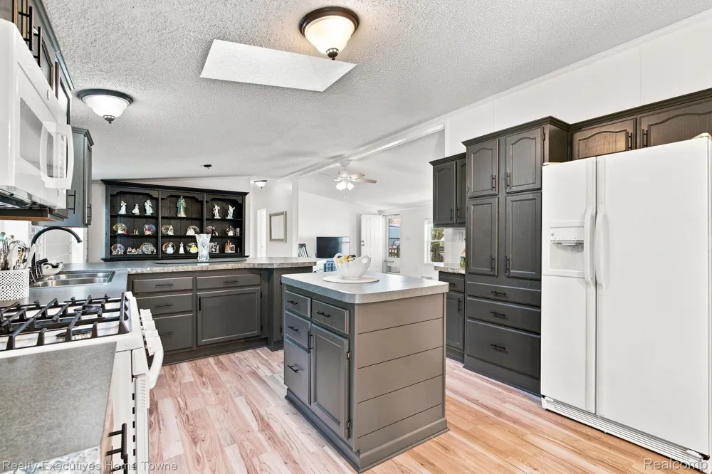 508 Bush Lake Lane Kimball Township, MI 48074