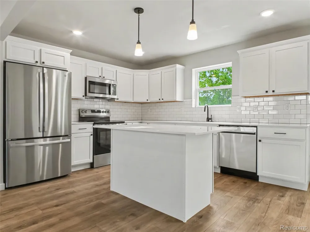 3185 Quail Ridge Court Clio City, MI 48420